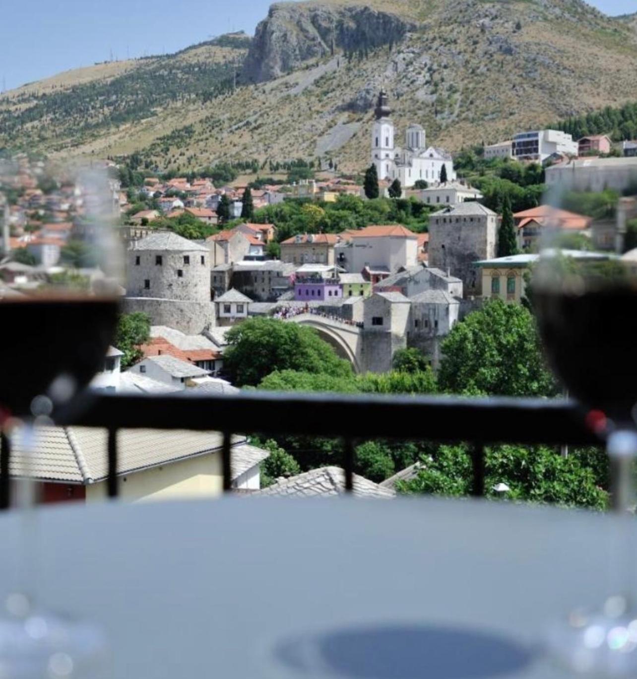 Captain'S Luxury Apartments Mostar Bagian luar foto