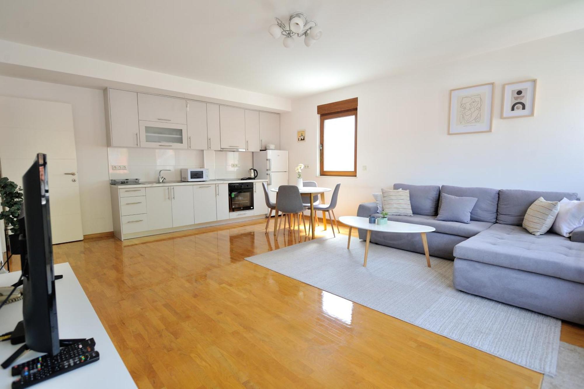 Captain'S Luxury Apartments Mostar Bagian luar foto