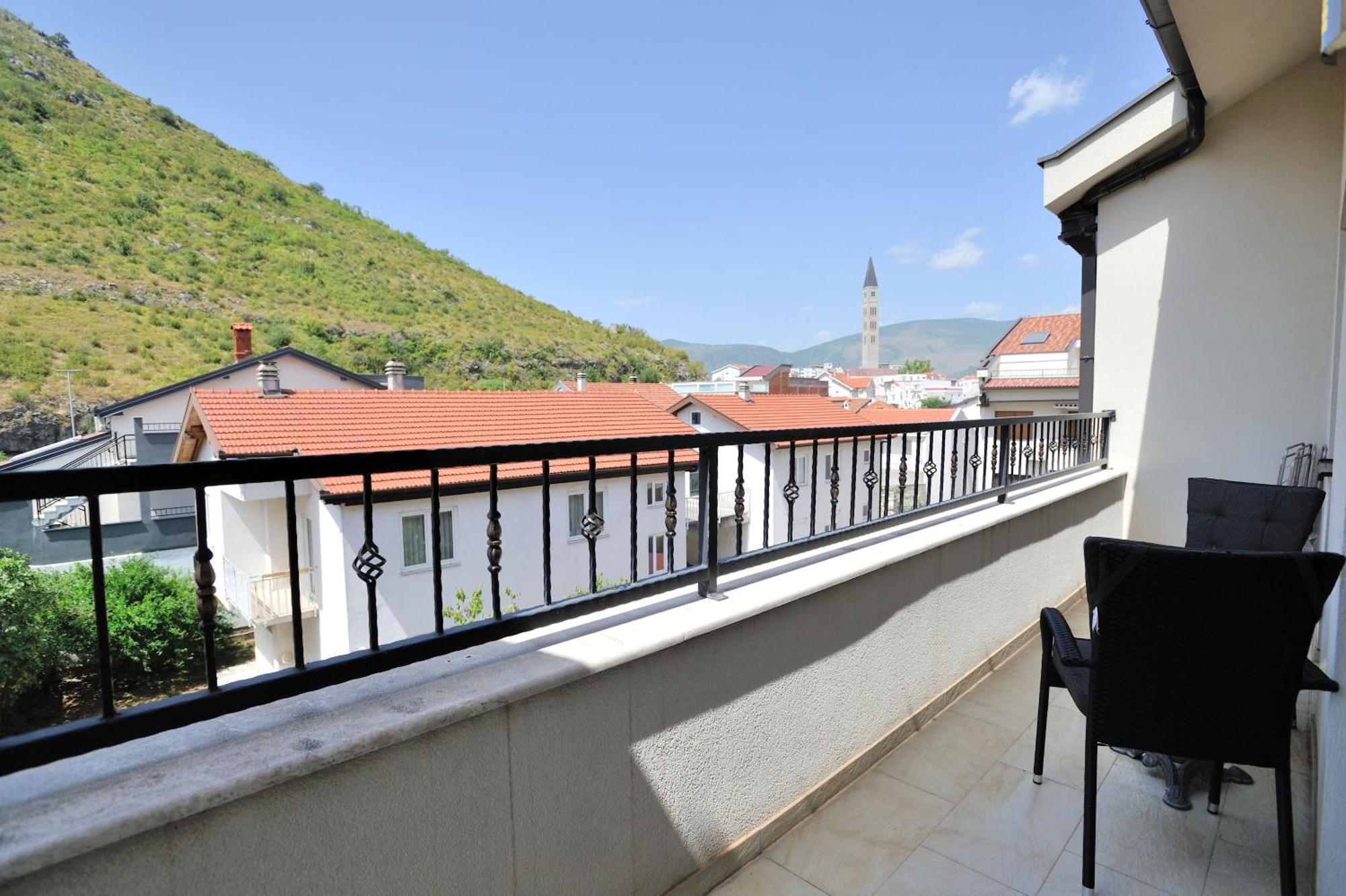 Captain'S Luxury Apartments Mostar Bagian luar foto